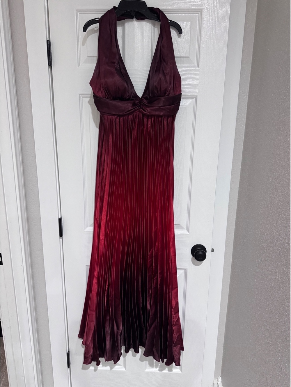 Betsy & Adam Womens Burgundy Satin Halter Pleated Formal Evening Gown Dress 14